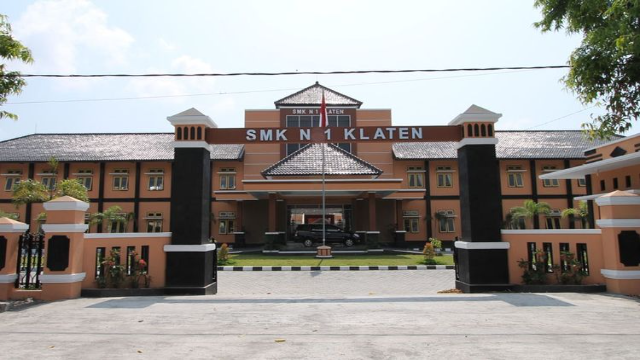 Informasi Lengkap Almat Sekoalah SMK Favorite di Indonesia